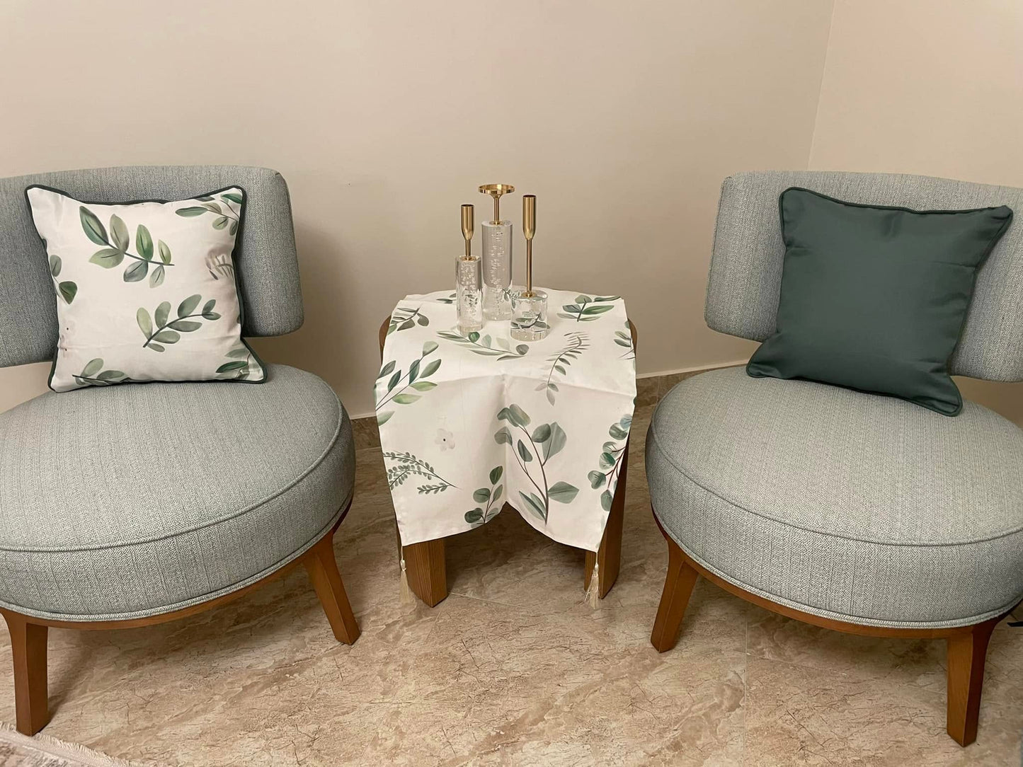 Table Cloths - Green leaves