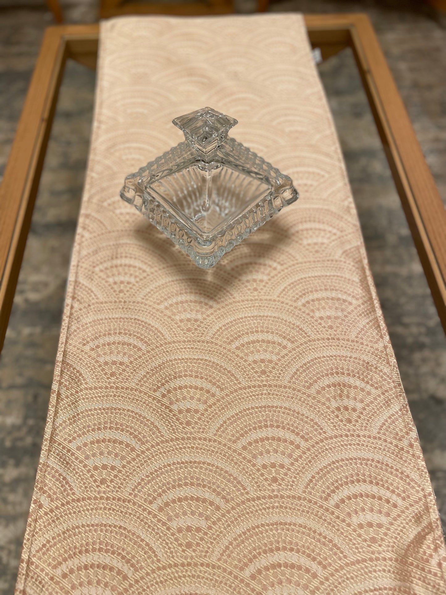 Table runner - 18